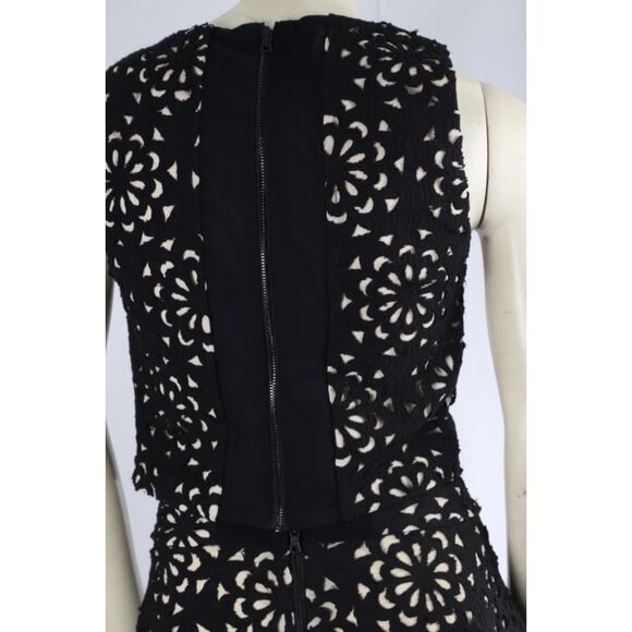 Alice + Olivia Viviana Black Floral Laser Cut 2pc Set Top 4 Skirt 2 Suit - Picture 11 of 12